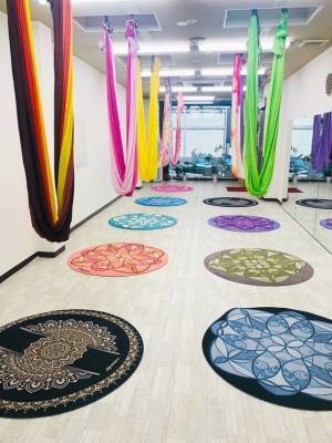 日本発のエアリアルハンモック用サークルマットを9カラー展開で10月に発売！