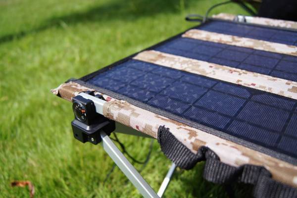 　現代アウトドアには欠かせない！スマホの充電はお手の物！ソーラーパネル搭載アウトドアテーブル『AGRIOZソーラーテーブル』2021年10月中旬よりGREEN FUNDINGにて先行販売開始！