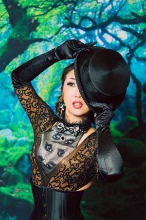 大自然のキャンプ場で幻想的なサーカスを提供　～世界レベルのサーカスを25歳以下観劇無料～