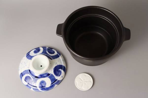 電子レンジ・直火でもOK！わずか8分で簡単に美味しいお米が炊ける「究極のごはん鍋 極」クラウドファンディングを開始