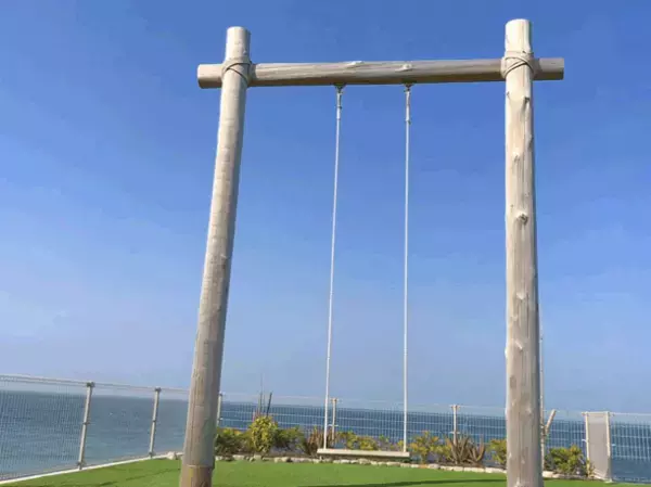 お待たせいたしました！！幸せのパンケーキ「淡路島リゾート」に新たなエリアが10月11日OPEN！！リゾートホテル仕様の豪華設備を完備したプライベートルームや更に海を間近に感じていただけるプライベートビーチ付きテラス席などお客様を非日常に誘います！！