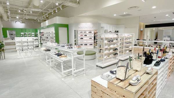 セレクトスニーカーショップ「BOSTON CLUB 阪神梅田店」2021年10月8日(金)オープン