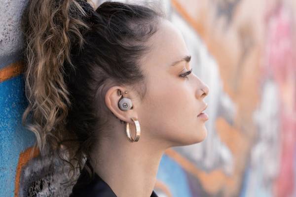 高音質サウンドとスタイリッシュなデザインで音楽を楽しめるV-MODA初の完全ワイヤレスイヤホン 2機種を発売　～サウンド／デザイン／装着スタイルをカスタマイズできる『Hexamove Pro』とスリムなデザインでカジュアルに使える『Hexamove Lite』～