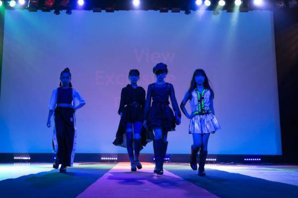 キッズ・ジュニアモデルが出演する華やかなファッションイベント「View Stage Collection vol.18」　羽田空港にて10月17日オンライン配信を実施