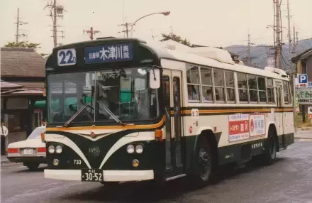 旧塗装復刻バスの運行について