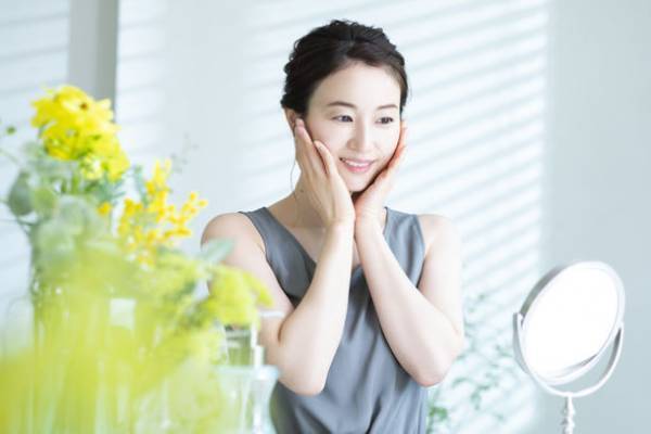 夏の悩みは「毛穴」「脂」「しみ」、紫外線・保湿・美白への関心が年々増加　若年層ではマスクトラブルが冬より減少　「21夏 スキンケア ニーズ 総合調査」結果の報告