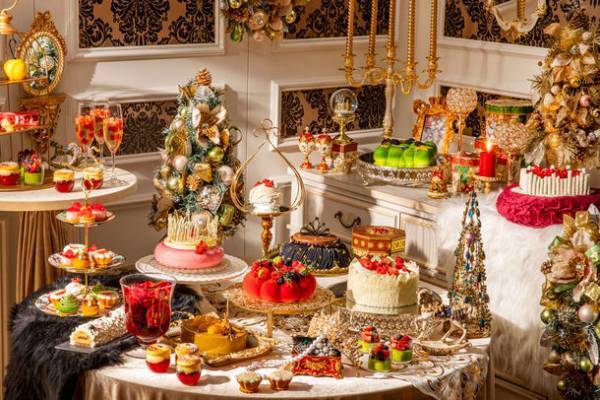 【ヒルトン東京】新スイーツ＆ランチビュッフェ『King ＆ Queenのクリスマス』開催