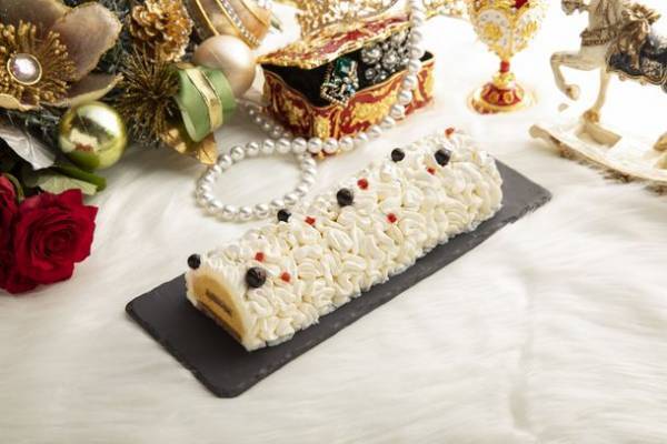 【ヒルトン東京】新スイーツ＆ランチビュッフェ『King ＆ Queenのクリスマス』開催