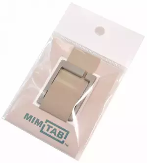累計販売数1万800組越えのリュックの紐留具「MIMITAB」に新色ウォームグレイが誕生