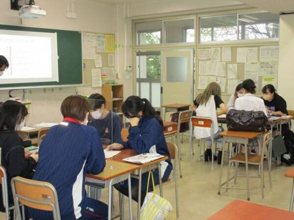 東京都立高校の公民科で「明るい未来へTRY！」を活用した授業をはじめて実施しました！