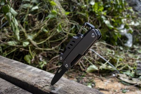 アウトドアで役立つ11機能搭載のマルチツール「RANGER」のクラウドファンディングを実施！