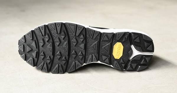 マドラス自社工場発雨の日も綺麗めカジュアルで防水・防滑機能の高性能レザーシューズマクアケにてクラウドファンディングに挑戦！