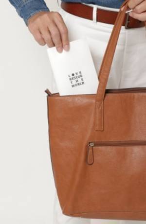 緊急事態宣言解除で変わるマスク生活！マスクを清潔に携帯・保管できる「ダブル抗菌マスクケース」が販売累計数80万個突破！ウィズコロナの必需品です！