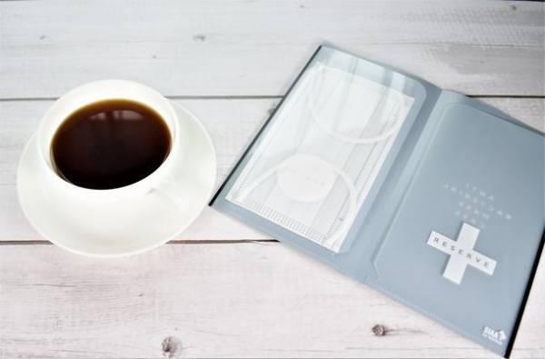 緊急事態宣言解除で変わるマスク生活！マスクを清潔に携帯・保管できる「ダブル抗菌マスクケース」が販売累計数80万個突破！ウィズコロナの必需品です！