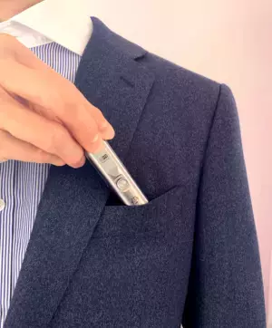 アウトドアに最適な極ミニチタン製高級LED懐中電灯をクラウドファンディングサイト「Machi-ya」にて11月27日まで先行販売開始！