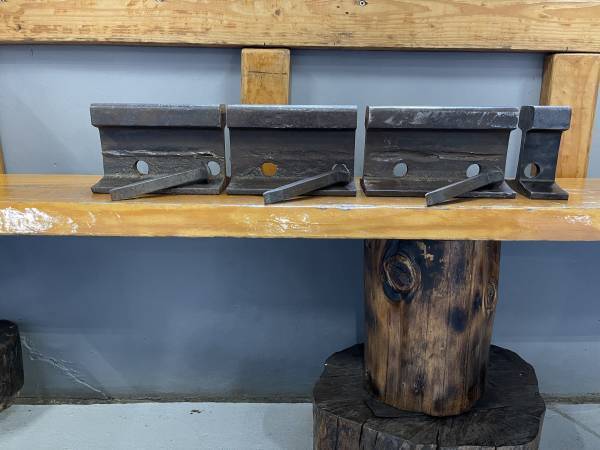 坂本ケーブル開業から使用していた希少レールを販売します！