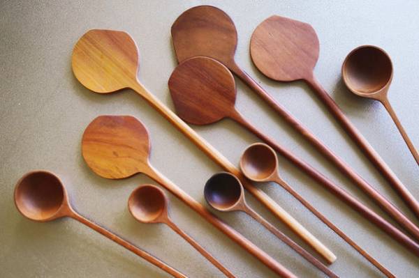 大人気「暮らし系」YouTuberが提案する、暮らしを楽しくする道具たち。新商品の木べら「kuki」が2021年11月4日21時発売。