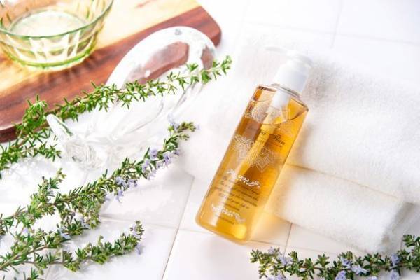 がん闘病を乗り越え夫婦で開発した全身ケアシャンプー　化学療法で脱毛された方にも安心！大阪国際がんセンターの患者さま向けイベント「セルフケアフェア」に出展