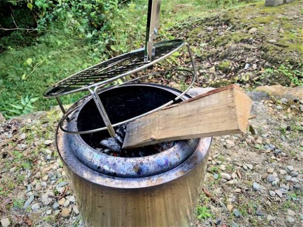 円筒型焚火台で料理を楽しめる、新発想の焚火台用ゴトク『SINOBIRING(シノビリング)R』10/29(金)発売！