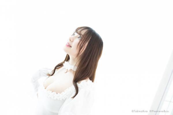 YouTubeで話題の女性ピアニスト月野アイラが「HALLOWEEN PIANO PARTY 2021」を開催　魅力に迫るフォトコンテンツも初＆同時リリース！