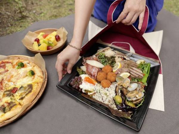 料理の盛り付けを崩さない！オードブル・お弁当などを傾かず持ち運べる“フラットトートバッグ”12/29までMakuakeにクラファン実施