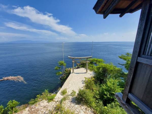 ＜長浜港から竹生島へ行こう！毎便15名様限定！＞近江八幡市民、竜王町民を対象とした竹生島クルーズ乗船料半額キャンペーンを実施します