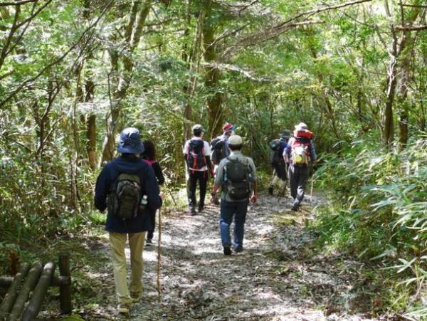 映画「竜とそばかすの姫」の舞台のモデル『仁淀ブルー』を求めて観光客が急増　清流が育む地域文化を体験する“聖地巡礼”　仁淀ブルー体験博が初開催　10月22日(金)～11月30日(火)