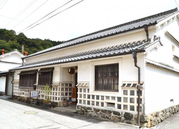 映画「竜とそばかすの姫」の舞台のモデル『仁淀ブルー』を求めて観光客が急増　清流が育む地域文化を体験する“聖地巡礼”　仁淀ブルー体験博が初開催　10月22日(金)～11月30日(火)