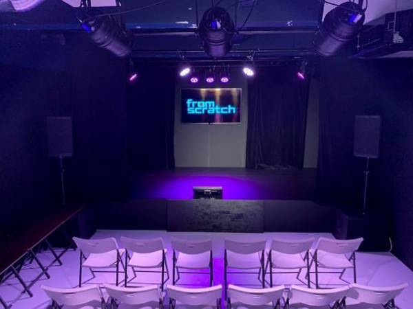 今年オープン、秋葉原のトークライブ＆バー「from scratch」施設使用料“半額”キャンペーンを2022年3月末まで実施