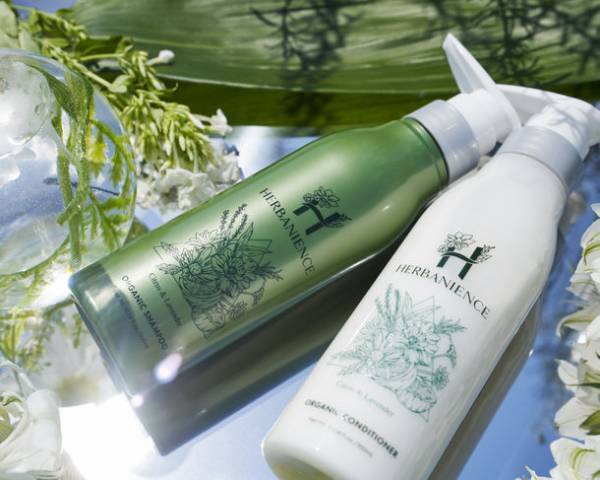 プラスチック問題へサステナブルな取り組みを。オーガニックヘアケアブランド“ハーバニエンス”がロフトにて使用済み容器の回収を11月1日(月)より開始