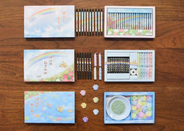 肉球の形をしたろうそく「沢山のあしあと」が11月4日に発売！ペットロスで落ち込む方への贈り物に最適　ろうそくを虹のお皿に浮かべてあの子の軌跡に想いを寄せる