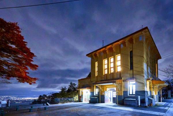 比叡山坂本 秋のライトアップに伴う坂本ケーブル夜間特別運行！