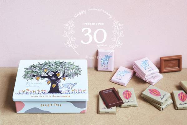 フェアトレード専門ブランド「ピープルツリー」、30周年記念アニバーサリー・アイテムを限定発売　～お二人のアーティストによるイラスト入り～