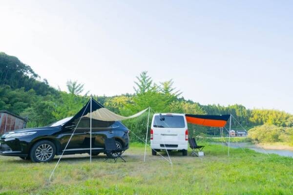 マグネットで車に簡単に装着できるテント＆タープ「マグピット」を新発売！　～ピタッと瞬間プライベートスペース～