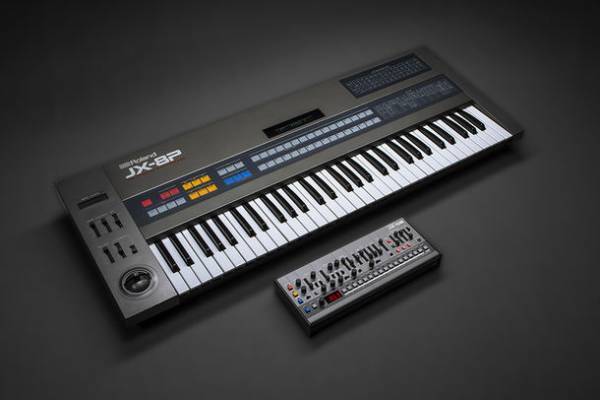 ローランドのビンテージ・シンセのデザインとサウンドを小型ボディに凝縮。本格的なサウンドと操作感で多彩な演奏を楽しめる「Roland Boutiqueシリーズ」の新モデル2機種を発売