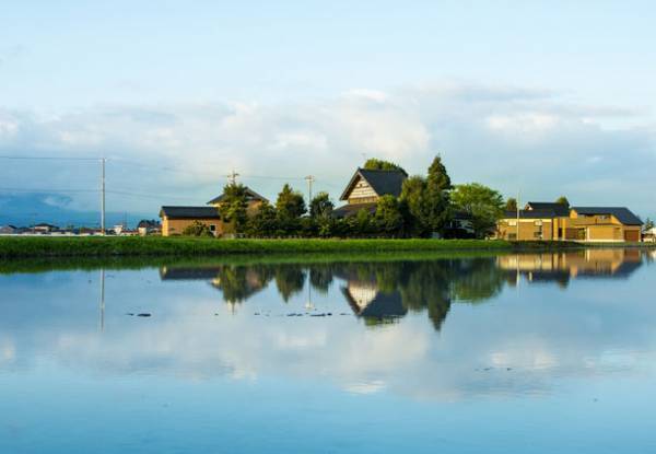 「リトリート」から「リジェネラティブ」へ“人と自然”を回復・再生へと導き、地域に還元する旅を提案　富山の散居村に佇むアートホテル「楽土庵」が2022年秋オープン