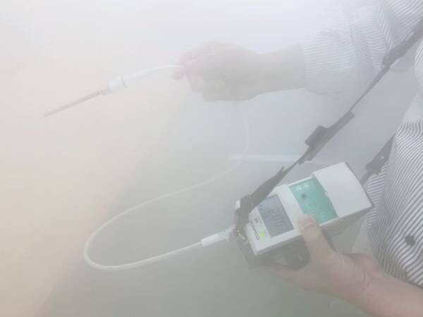 森友通商、次亜塩素酸水「モーリス」を過剰噴霧した場合の空気中塩素濃度を計測
