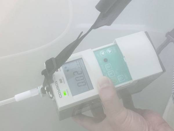 森友通商、次亜塩素酸水「モーリス」を過剰噴霧した場合の空気中塩素濃度を計測