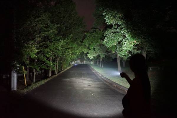 無敵のライト Sharvol S1 LEDコンパクトライト　クラファン目標金額5669％を達成