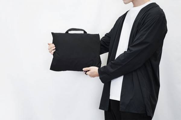 ミニマリストしぶ×ABAHOUSE「カバンを持たないコート」2021年12月上旬発売