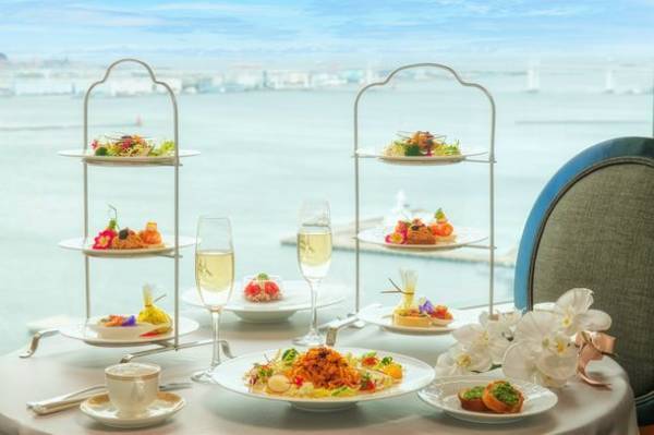 ヨコハマ グランド インターコンチネンタル ホテル　高層階の貸切空間で楽しむ「ランチハイティー」が11月17日より新登場