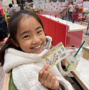 「パパ・ママ応援ショップ」の15周年を記念して、11月21日「家族の日」より全国最大規模のパパ・ママ応援ショップ協賛店舗数を誇る埼玉県で『ひと足お先のクリスマスキャンペーン』を開催！