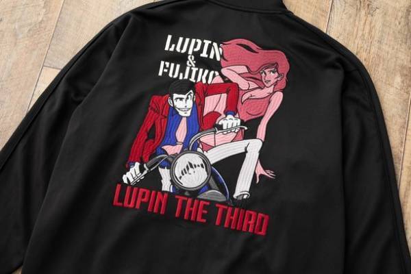 なんと今年も！お待たせしました、昨年大好評だった『ルパン三世』のスカジャンが50周年バージョンとして再登場！他、売り切れ必至のアパレル商品がトムスショップにて販売開始！