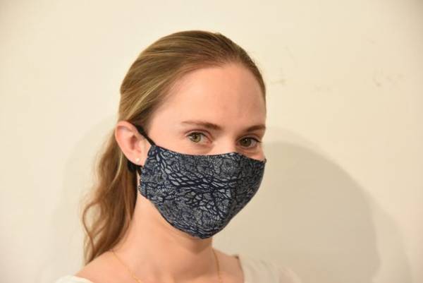 型紙デザインと先染め播州織のこだわりマスク＜粋＞を販売