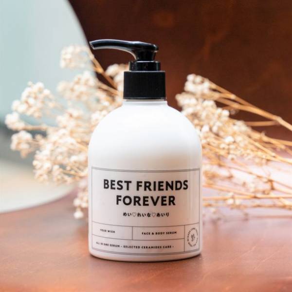 【名入れ・写真入れ】世界でたったひとつの「オーダーデザイン」化粧品が誕生