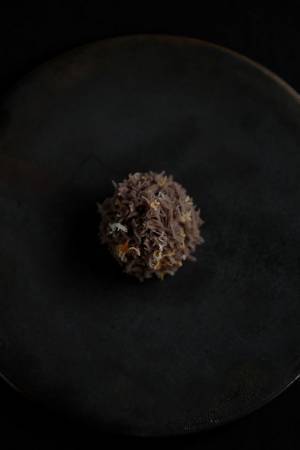 ニューヨークと京都を拠点とするデザイナー高橋 大雅が京都は祇園にブティック、ギャラリー、茶寮を併設した総合芸術空間作品「T.T」を12月4日(土)にオープン！