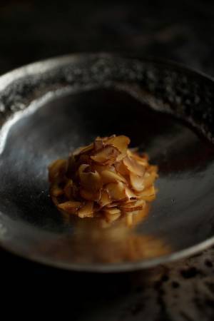 ニューヨークと京都を拠点とするデザイナー高橋 大雅が京都は祇園にブティック、ギャラリー、茶寮を併設した総合芸術空間作品「T.T」を12月4日(土)にオープン！