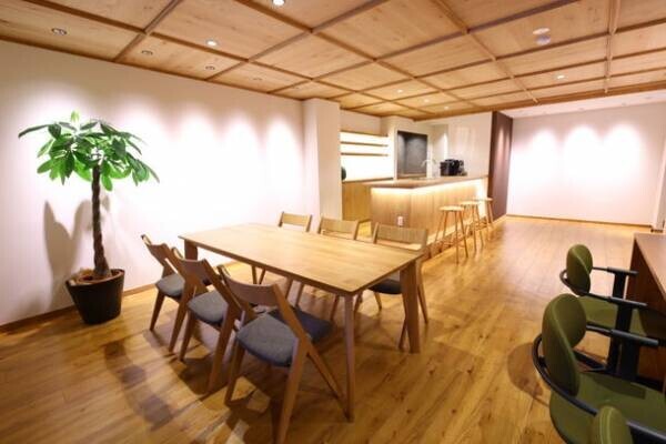 長野県志賀高原に、カメラマンが集うスペース「志賀高原フォトグラファーズセンター」が12月1日にオープン