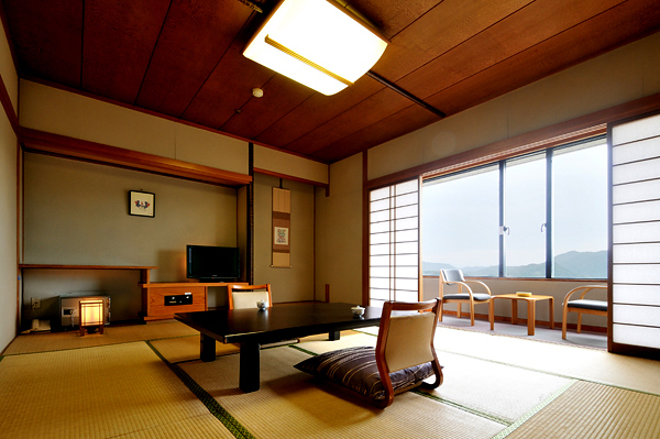 ＜ドローン×動画編集×プログラミング＞【空遊～Ku：Yu】テックウインターキャンプin和多屋別荘