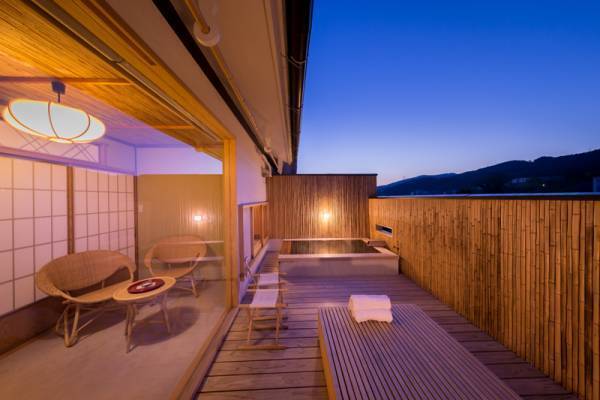 ＜ドローン×動画編集×プログラミング＞【空遊～Ku：Yu】テックウインターキャンプin和多屋別荘